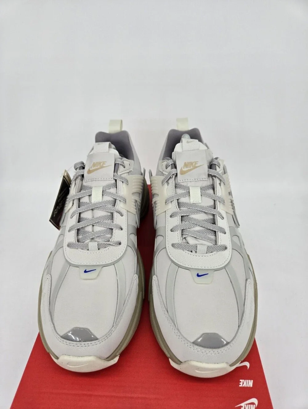 Nike V2K Run GORE-TEX Women's Waterproof Shoes Size 10